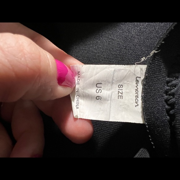 Lemorecn 3.2 mm Youth Size 6 wet suit - Picture 3 of 5